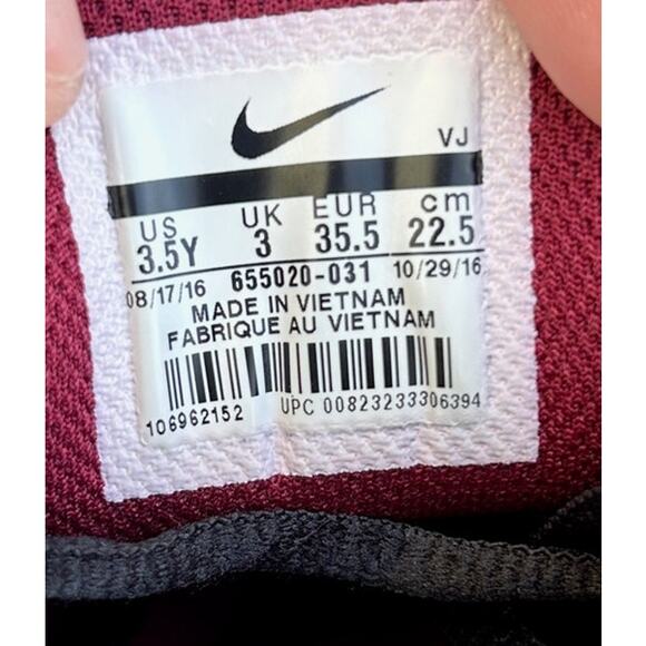 Nike Air Max Plus TN Black Red Kids Youth 3.5Y Tuned Air Sneakers - Picture 8 of 8